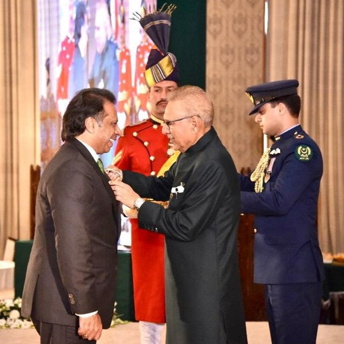 Jahangir Khan receives Pakistan Civil Award for services to squash