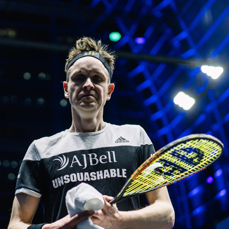 James Willstrop rolls back the years against Mohamed ElShorbagy at Canary Wharf Squash Classic in London